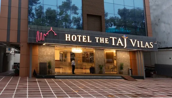 Hotel The Taj Vilas